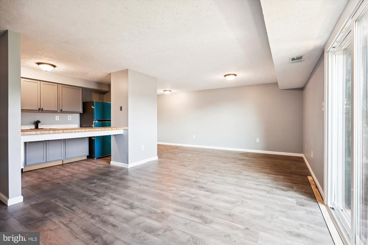 12405 Hickory Tree Way #L - Photo 4 of 20