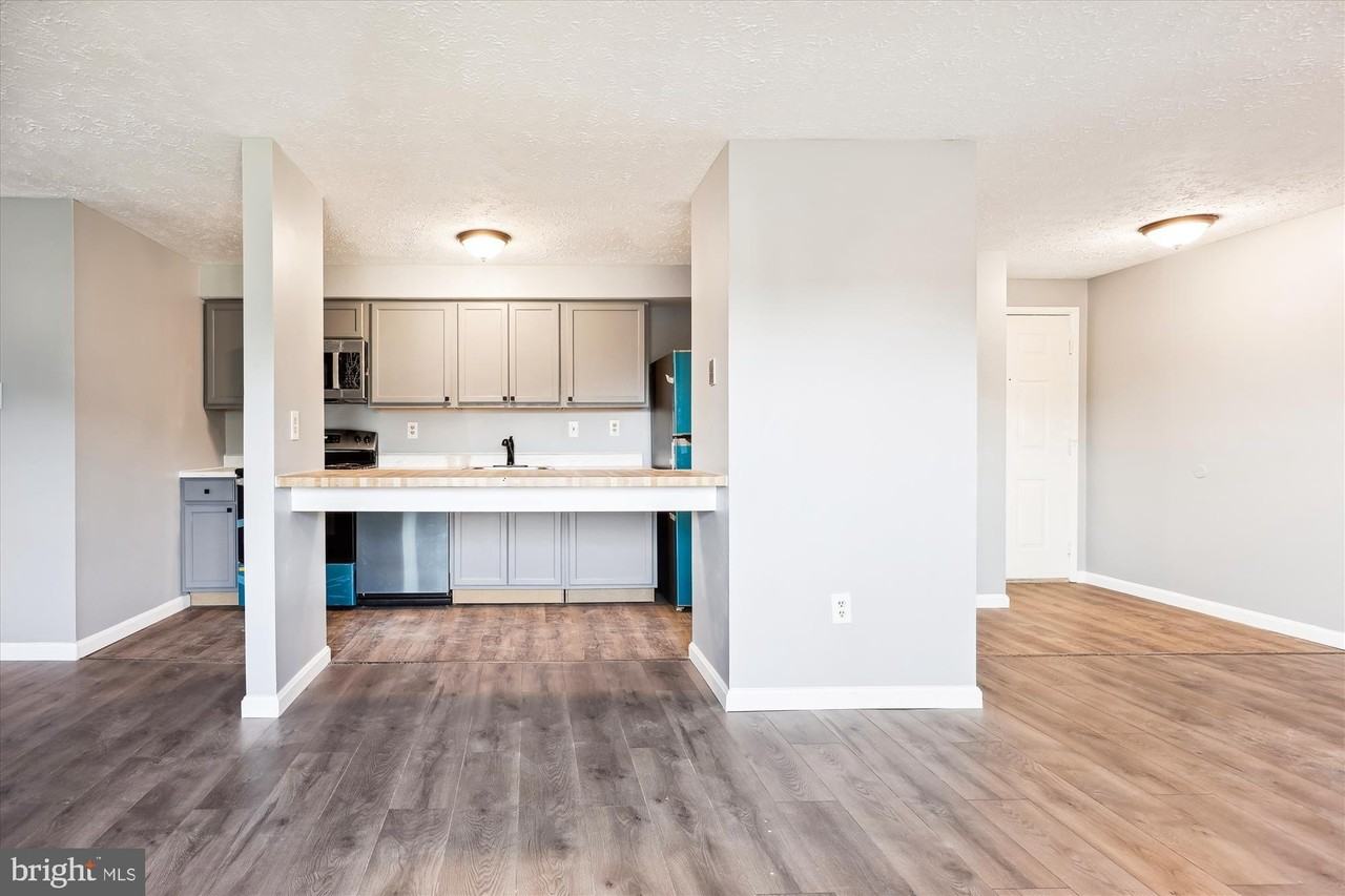 12405 Hickory Tree Way #L - Photo 6 of 20