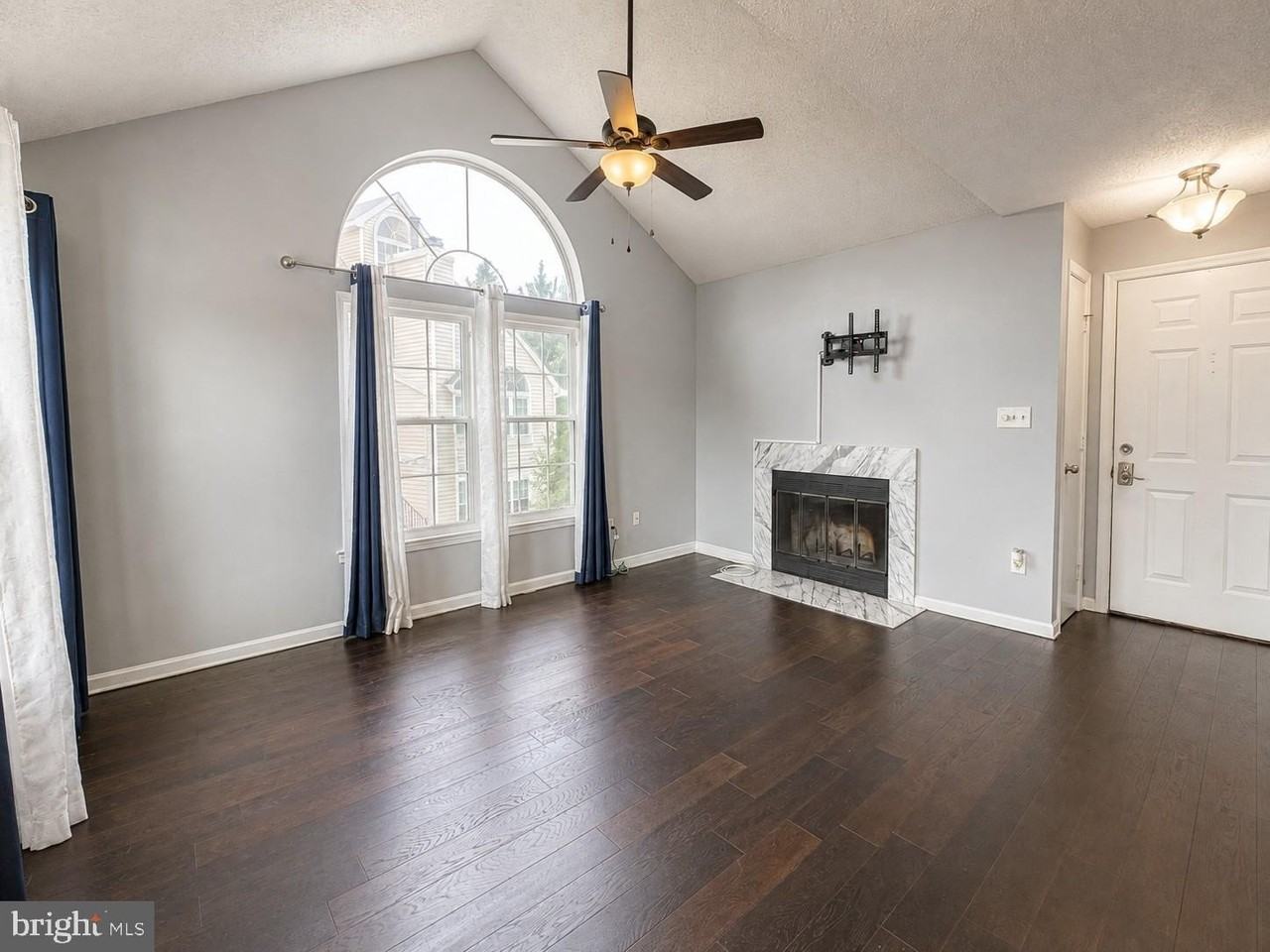 14113 Bowsprit Ln #202 - Photo 4 of 24