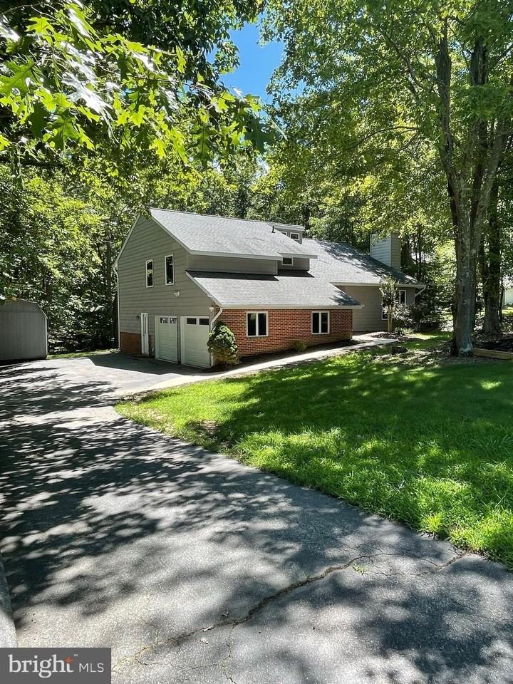 22480 Sparrow Ct - Photo 2 of 34