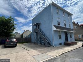 featured image of 39 Buttonwood St #B