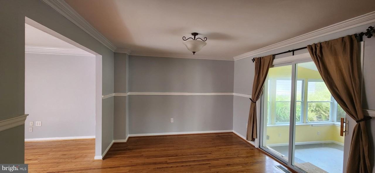 301 Overbrook Ave - Photo 7 of 29