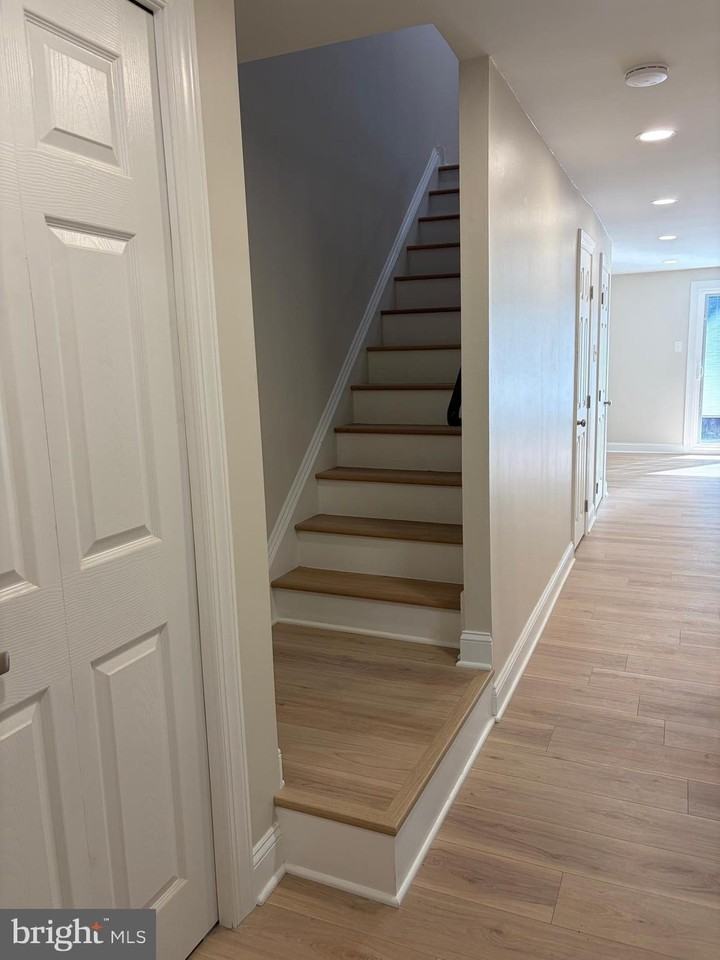 20 Constitution Ave - Photo 4 of 28
