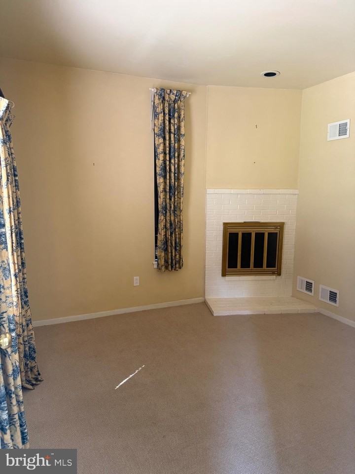 14 Oak Knoll Dr - Photo 7 of 28