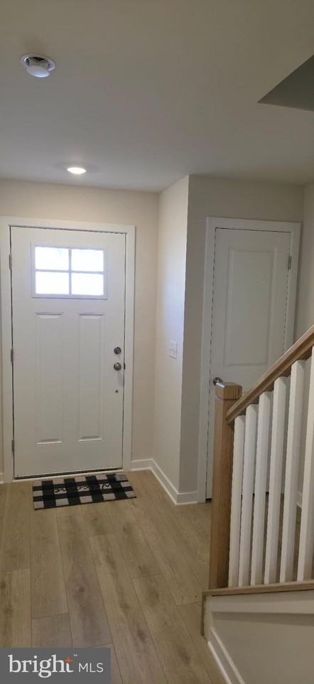 242 Talucci Dr - Photo 4 of 33