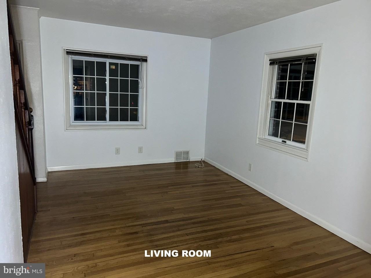 955 Terrace Ln - Photo 4 of 18