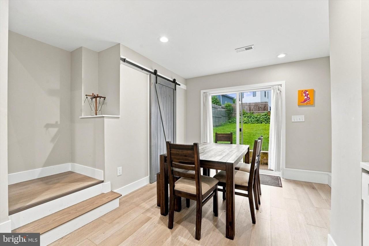 126 W Hector St - Photo 5 of 15