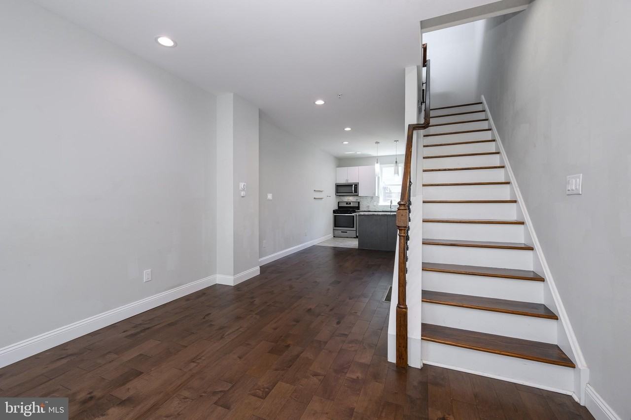 1439 N Newkirk St - Photo 3 of 35