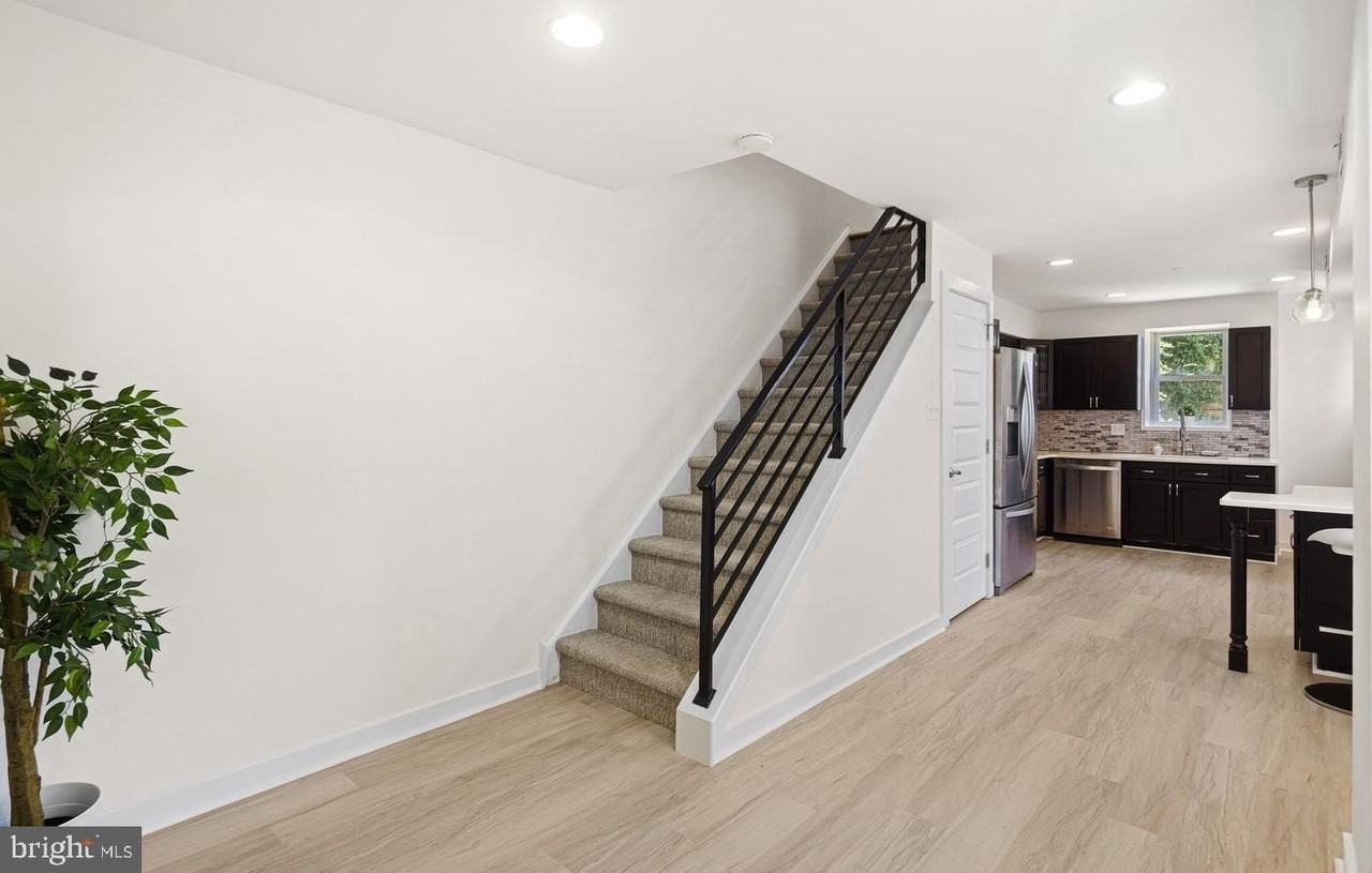 1865 Frankford Ave #A1 - Photo 4 of 29