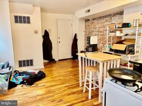 322 S 12th St #2R - Photo 1 of 1