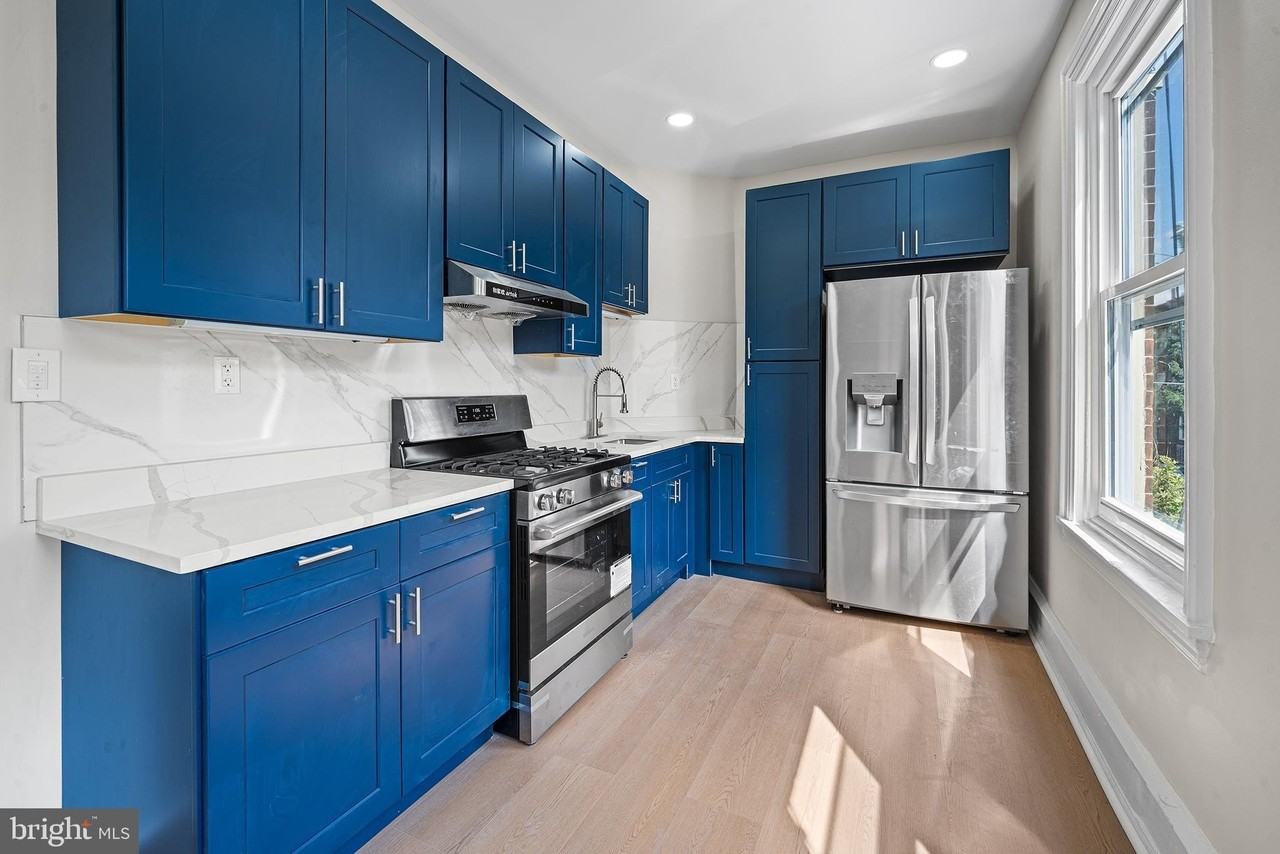 775 S 8th St #2R - Photo 2 of 21