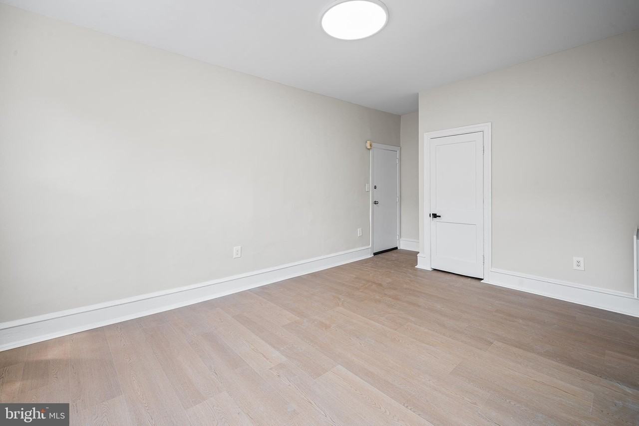 775 S 8th St #2R - Photo 6 of 21