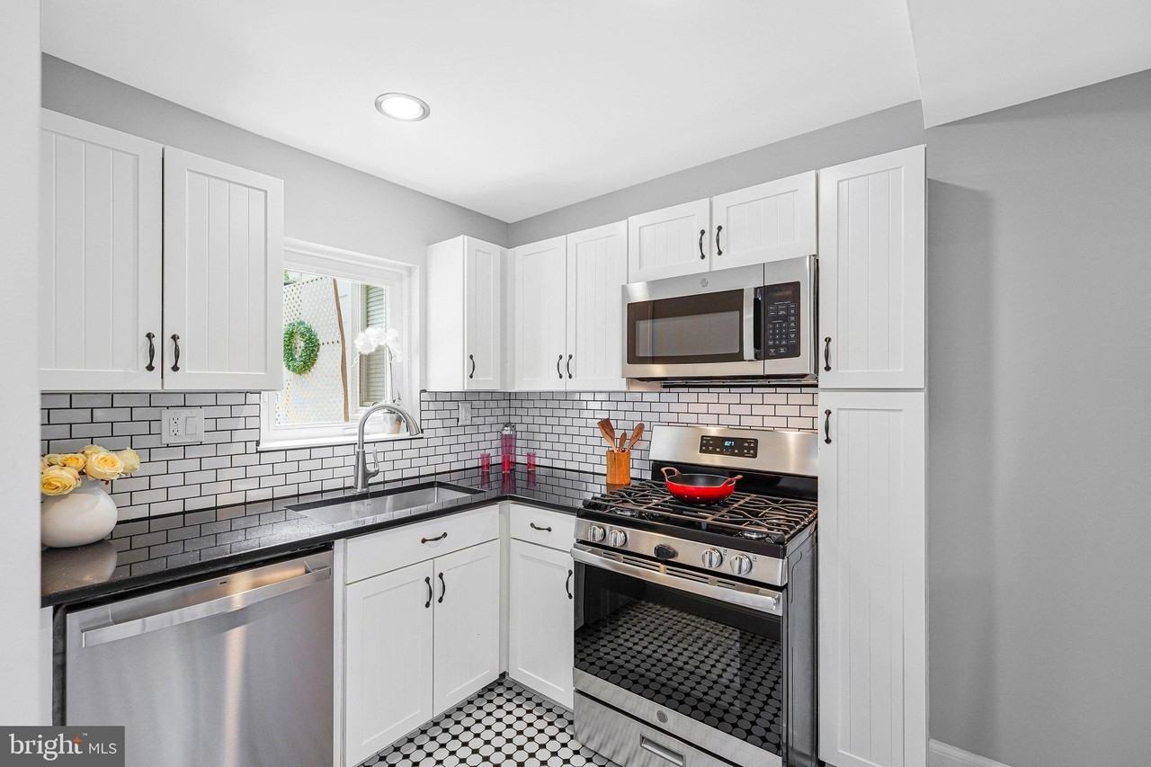 4782 21st Rd N - Photo 5 of 22