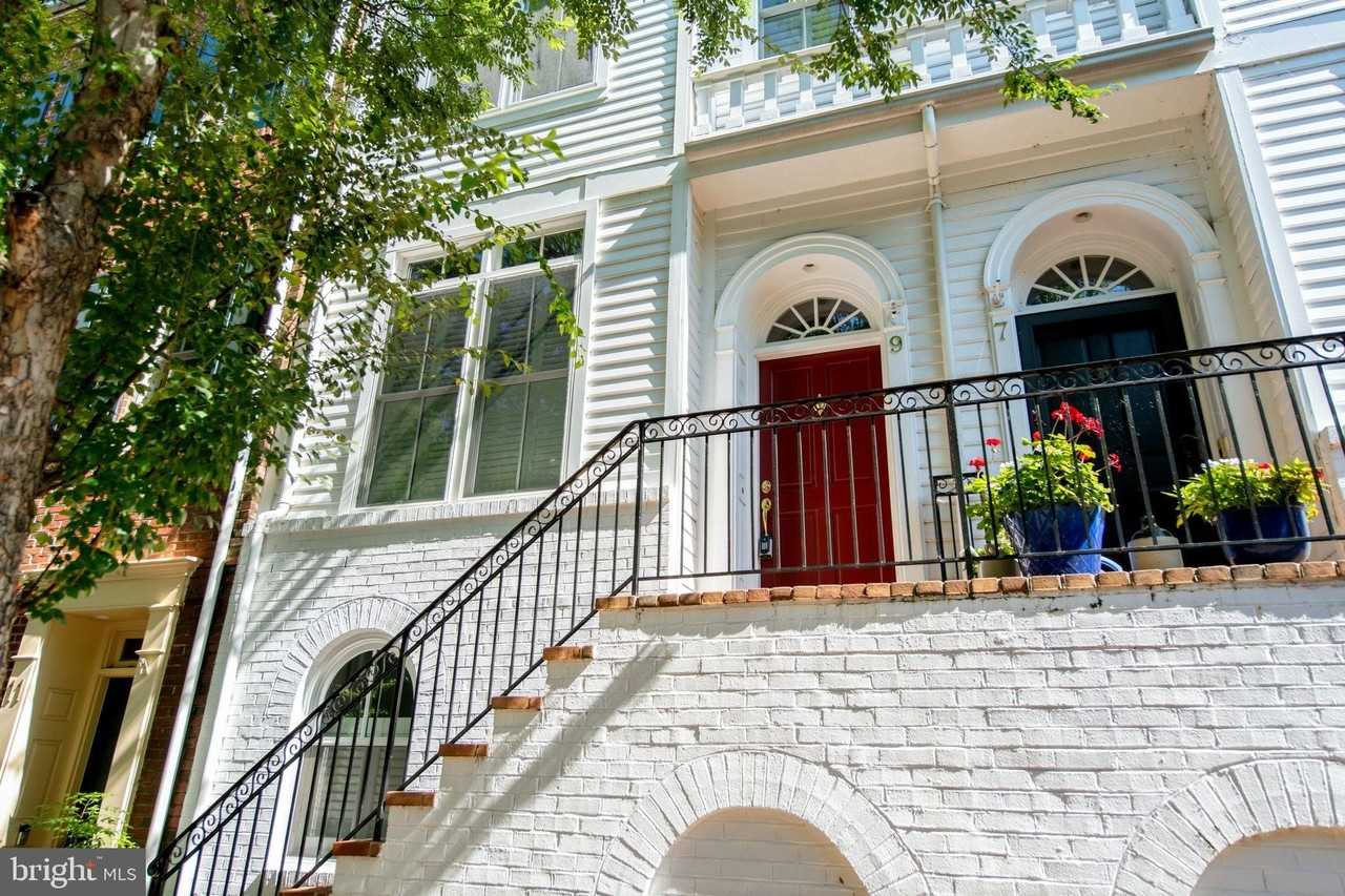 9 Franklin St - Photo 5 of 50