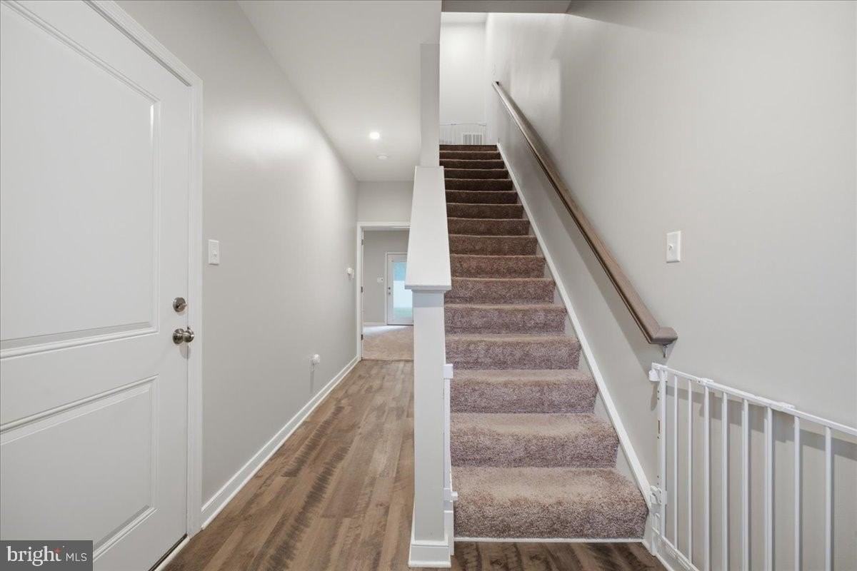 12260 Haydon Pl - Photo 4 of 40