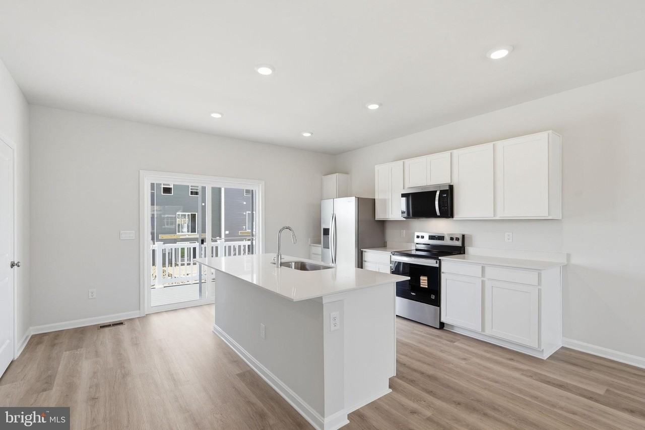 131 Willett Hollow St - Photo 7 of 25