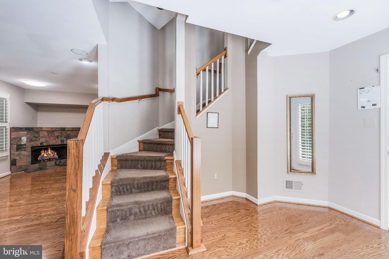 11485 Waterhaven Ct - Photo 6 of 50