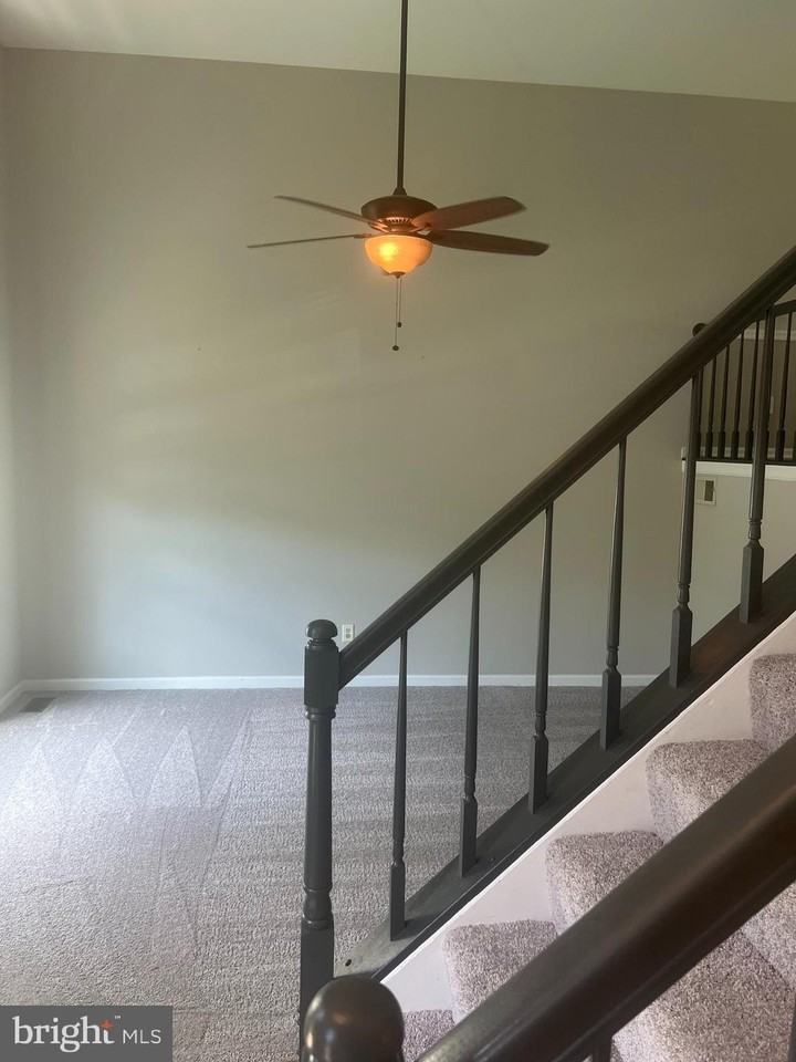 6531 Palisades Dr - Photo 2 of 31