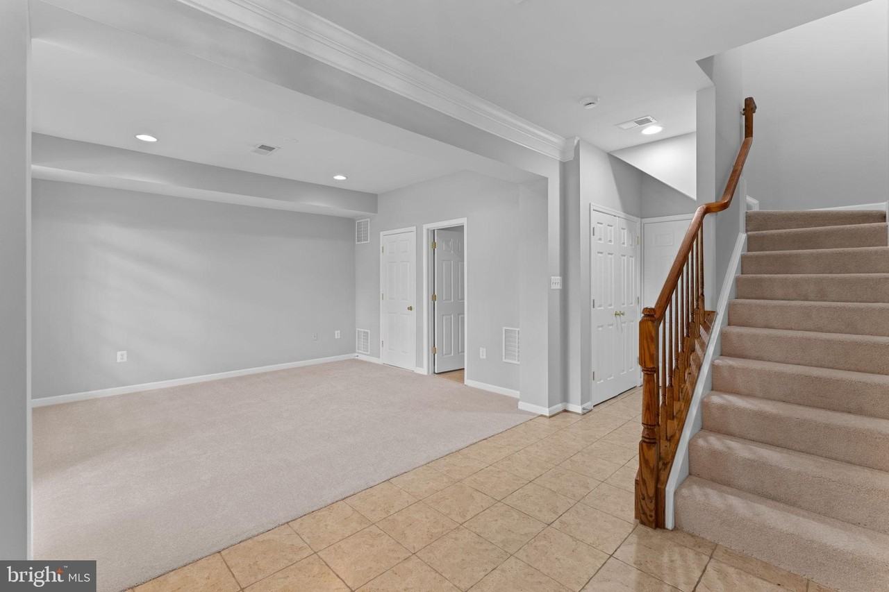 44253 Huron Ter - Photo 2 of 50