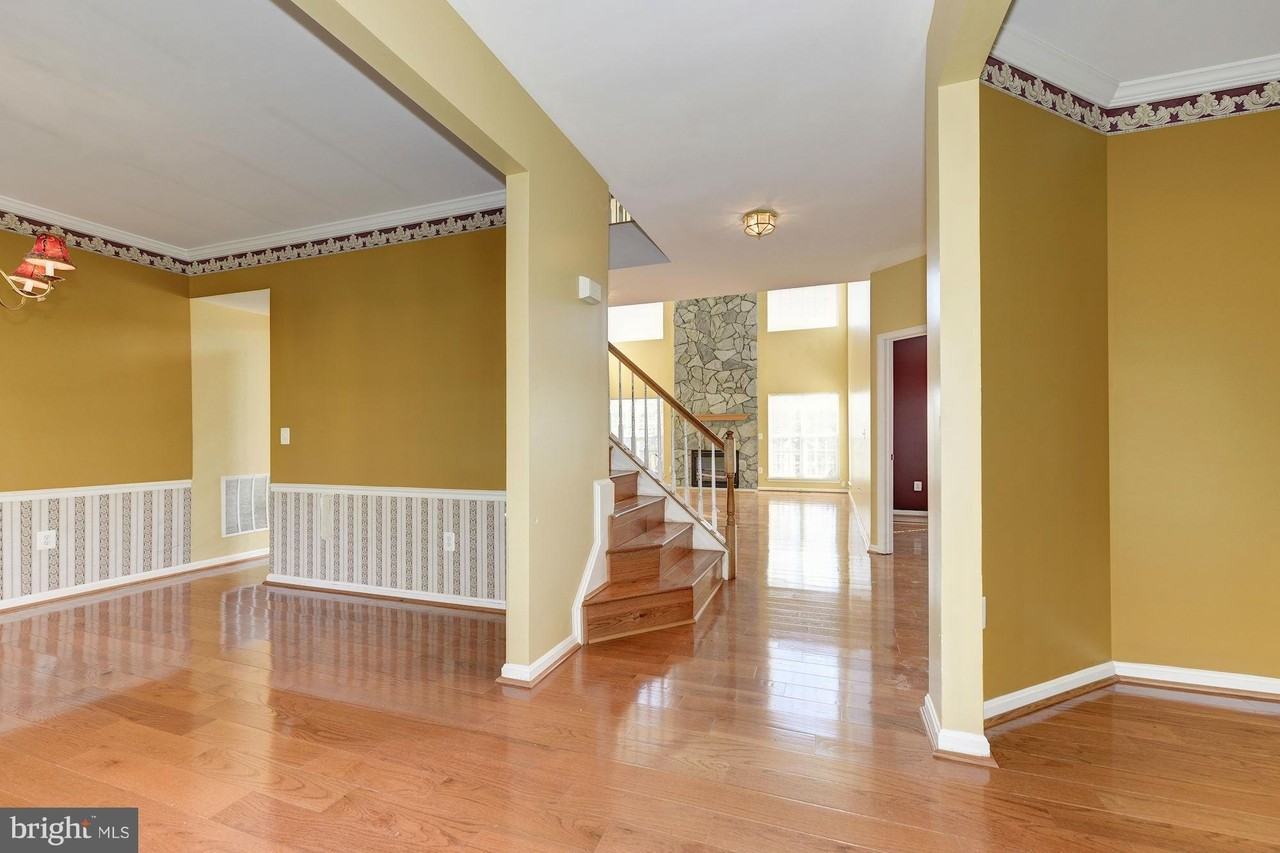 2768 Myrtlewood Dr - Photo 3 of 30