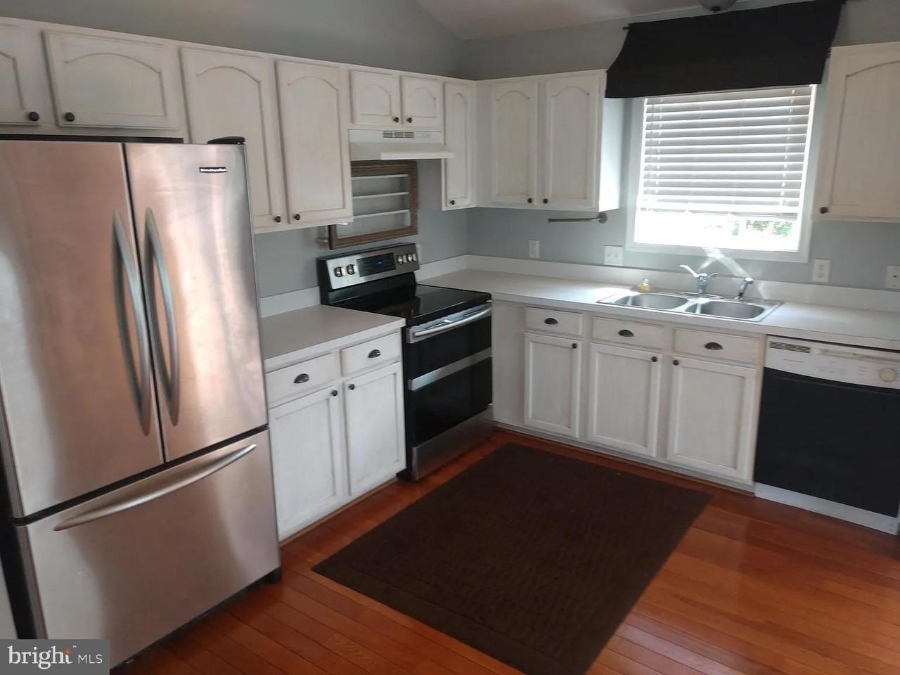 356 Oak Lee Dr - Photo 5 of 22