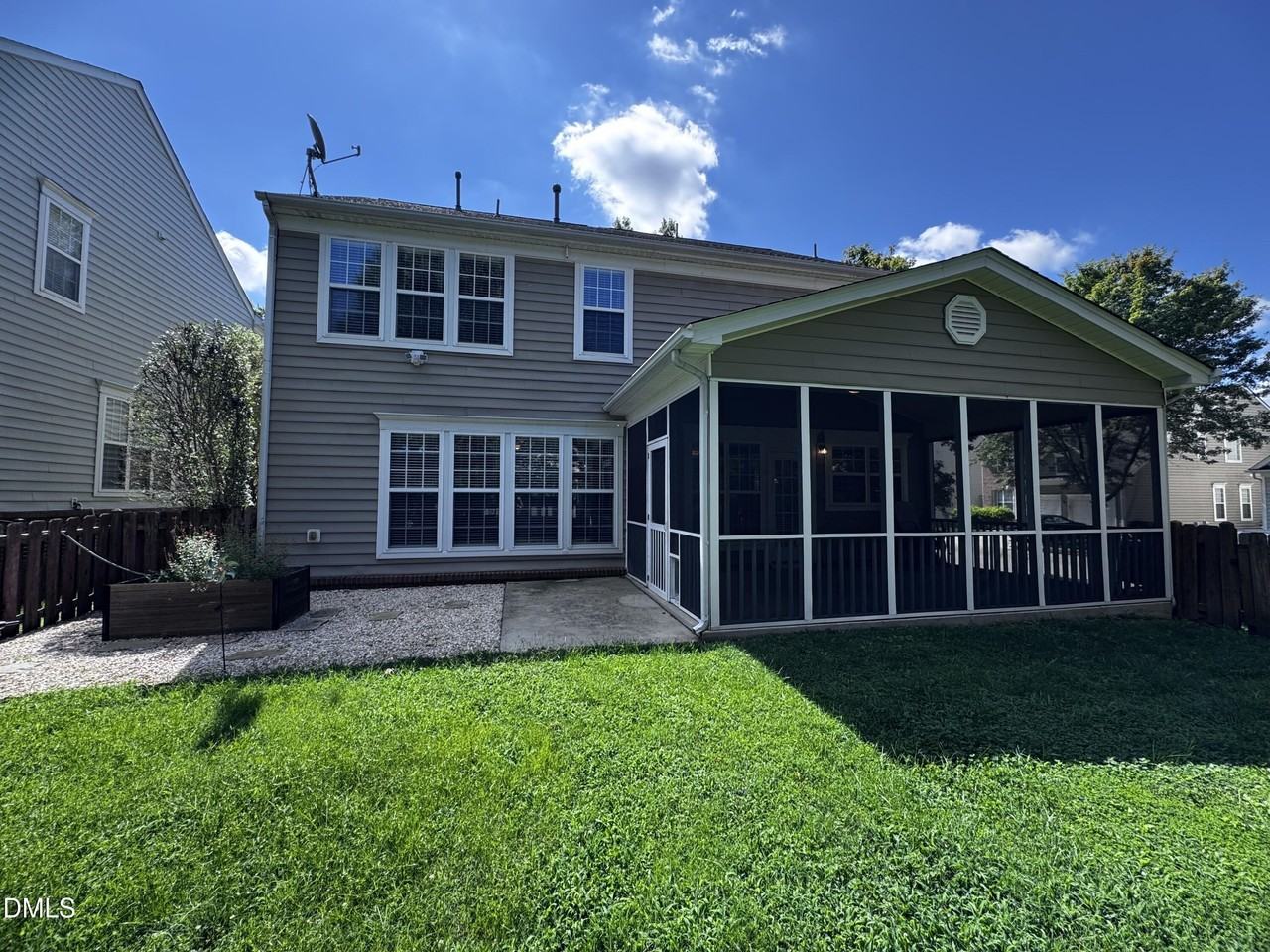 3303 Colorcott St - Photo 5 of 18