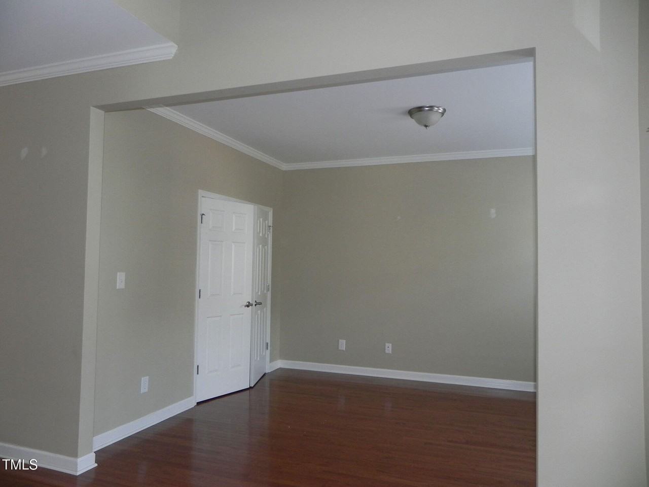 217 Butterbiggins Ln - Photo 3 of 13