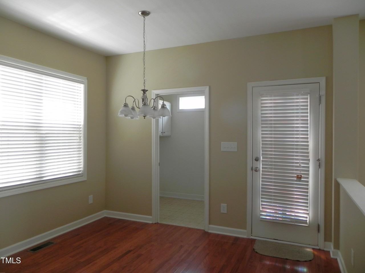 217 Butterbiggins Ln - Photo 5 of 13