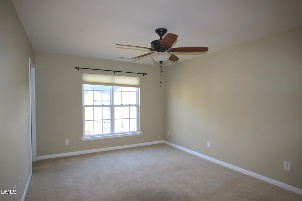 129 Dove Cottage Ln - Photo 6 of 9