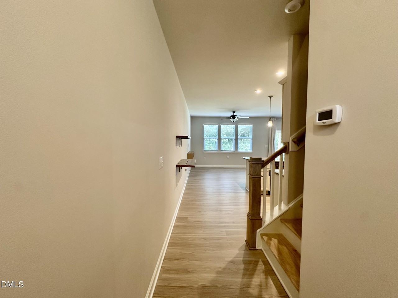 124 Orvis Dr - Photo 5 of 27