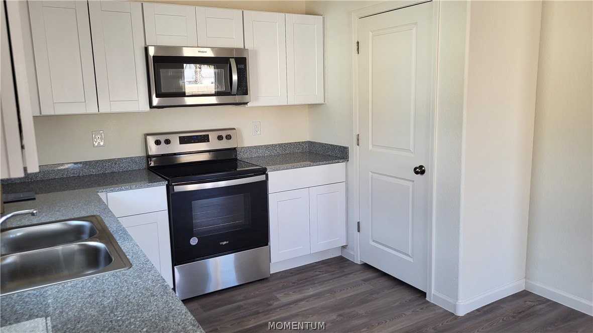1141 Aspen Dr - Photo 3 of 20