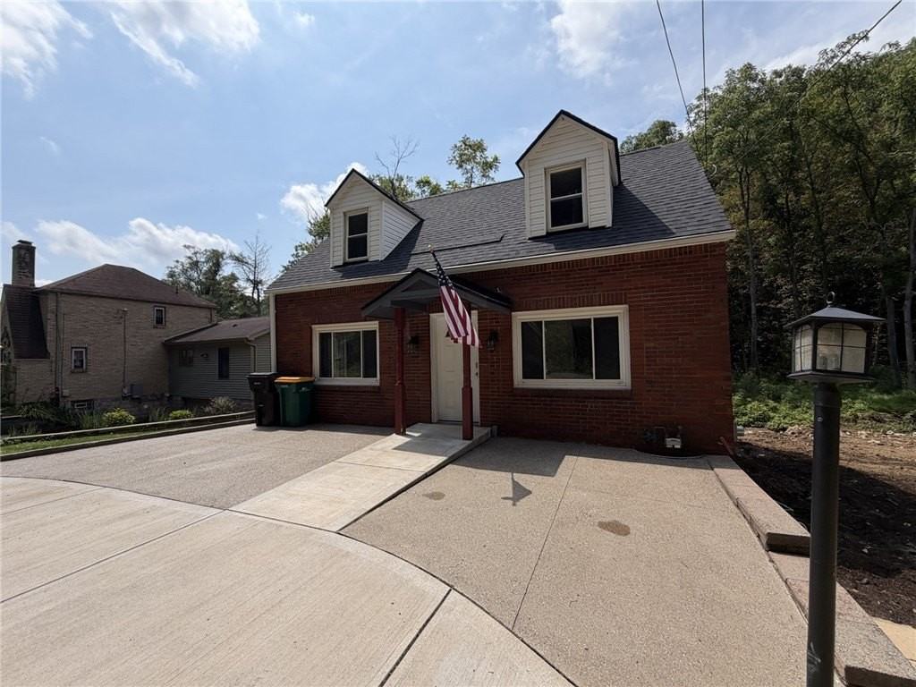 1113 Rochester Rd - Photo 3 of 37