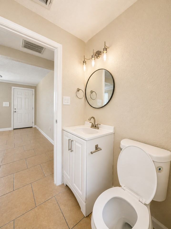 8724 Forshey St #2B - Photo 7 of 10