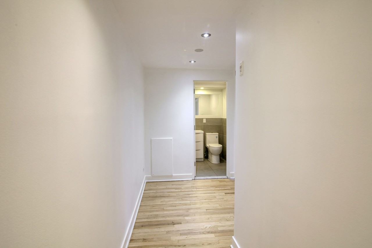3435 Rue Drummond — photo 3