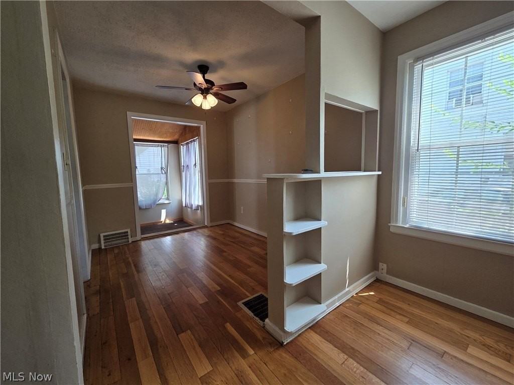 1501 E 248th St - Photo 5 of 18