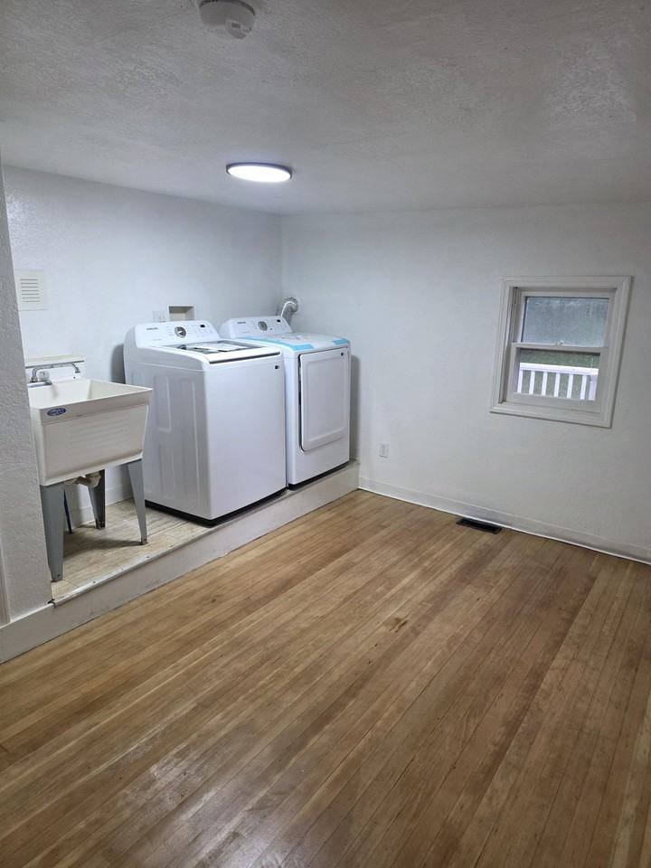 94 Bristol St 1st Fl #1 - Photo 7 of 13