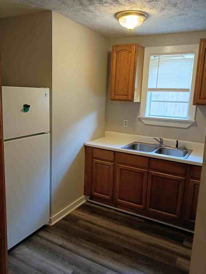 3028 Second St #D - Photo 4 of 7