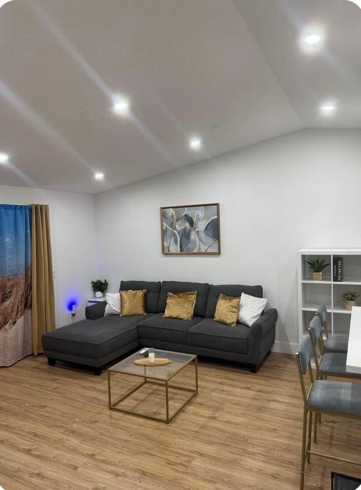 3007 Nw 204th Ter - Photo 6 of 19
