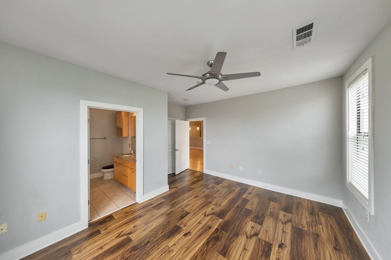 799 Hammond Drive - 1Unit 219 #1 - Photo 4 of 24