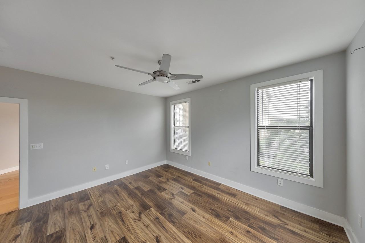799 Hammond Drive - 1Unit 219 #1 - Photo 5 of 24