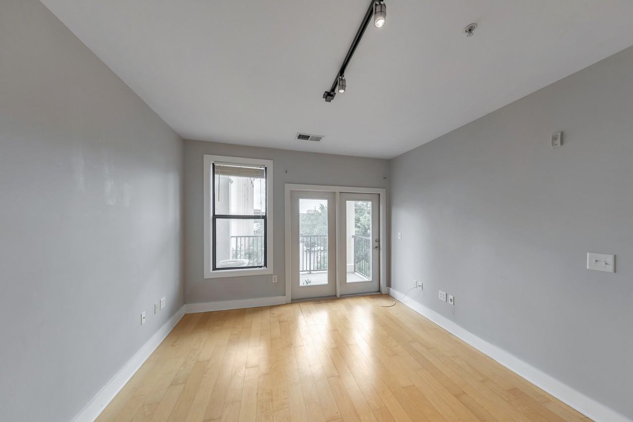 799 Hammond Drive - 1Unit 219 #1 - Photo 7 of 24
