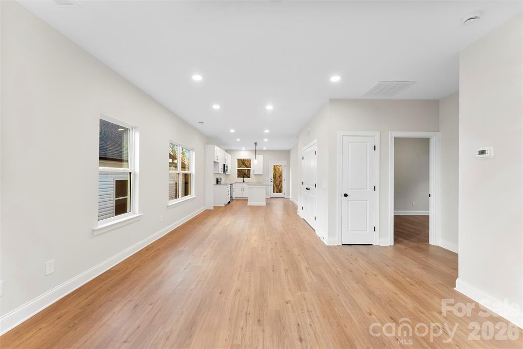 1558 7th Avenue Dr Sw #1 - Photo 5 of 39
