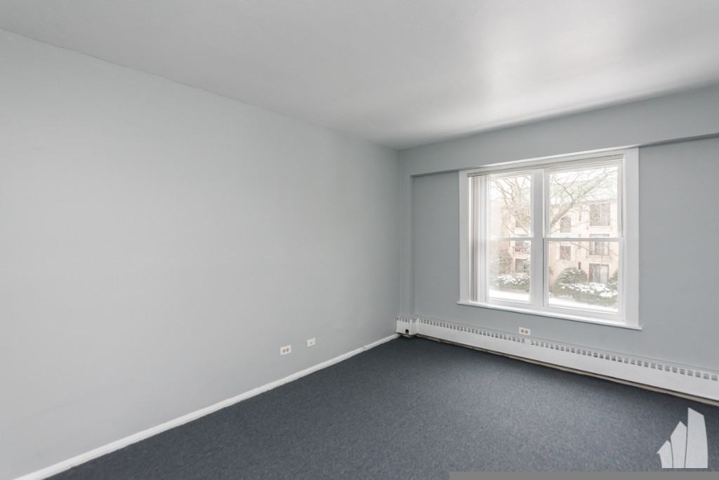 7333 N Ridge Blvd #409 - Photo 7 of 9