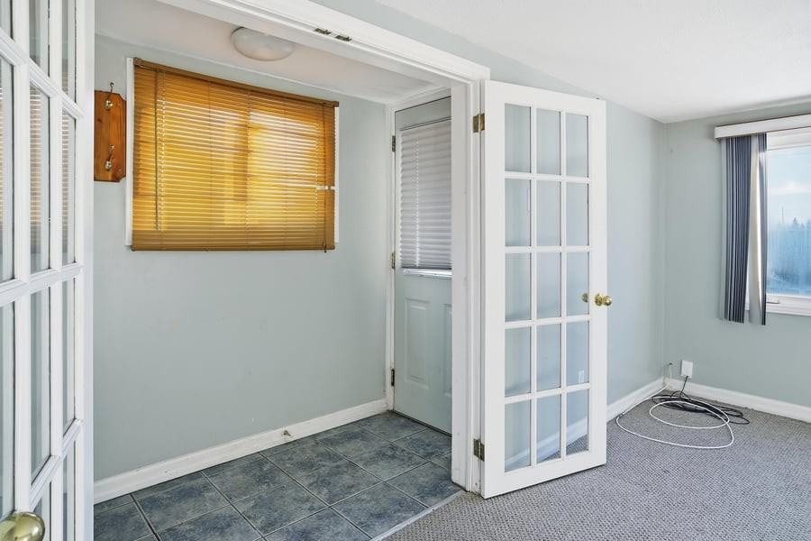 704 Claude Street Unit B - Photo 4 of 13