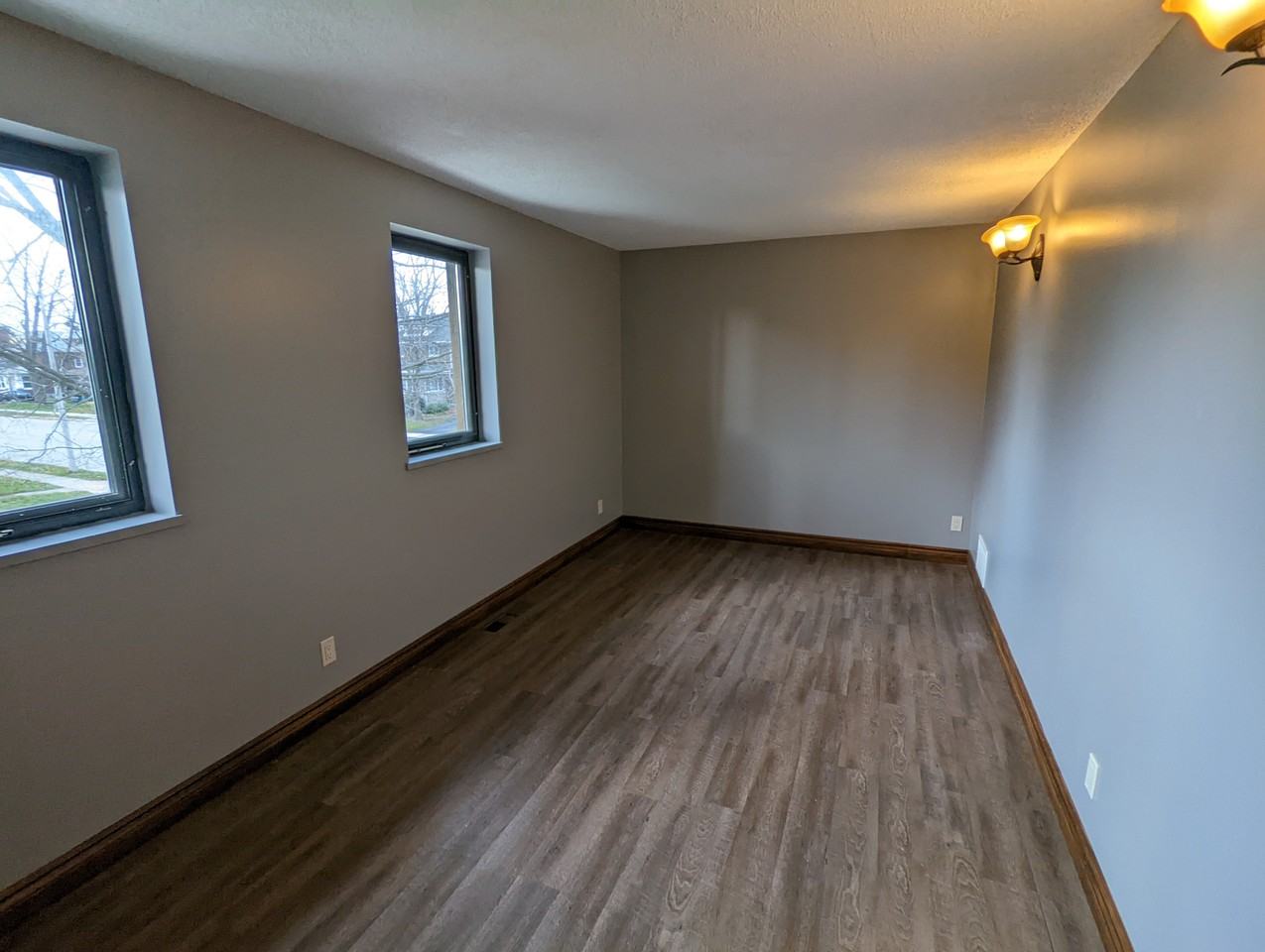 21 Wintemute St - Photo 6 of 10