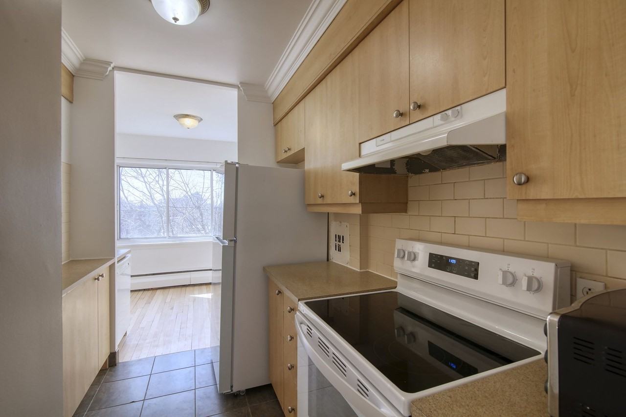 6525 Ch De La Côte-Saint-Luc — photo 1