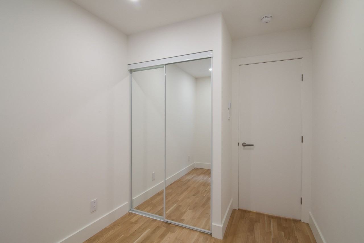 4390 Grand Boulevard — photo 3