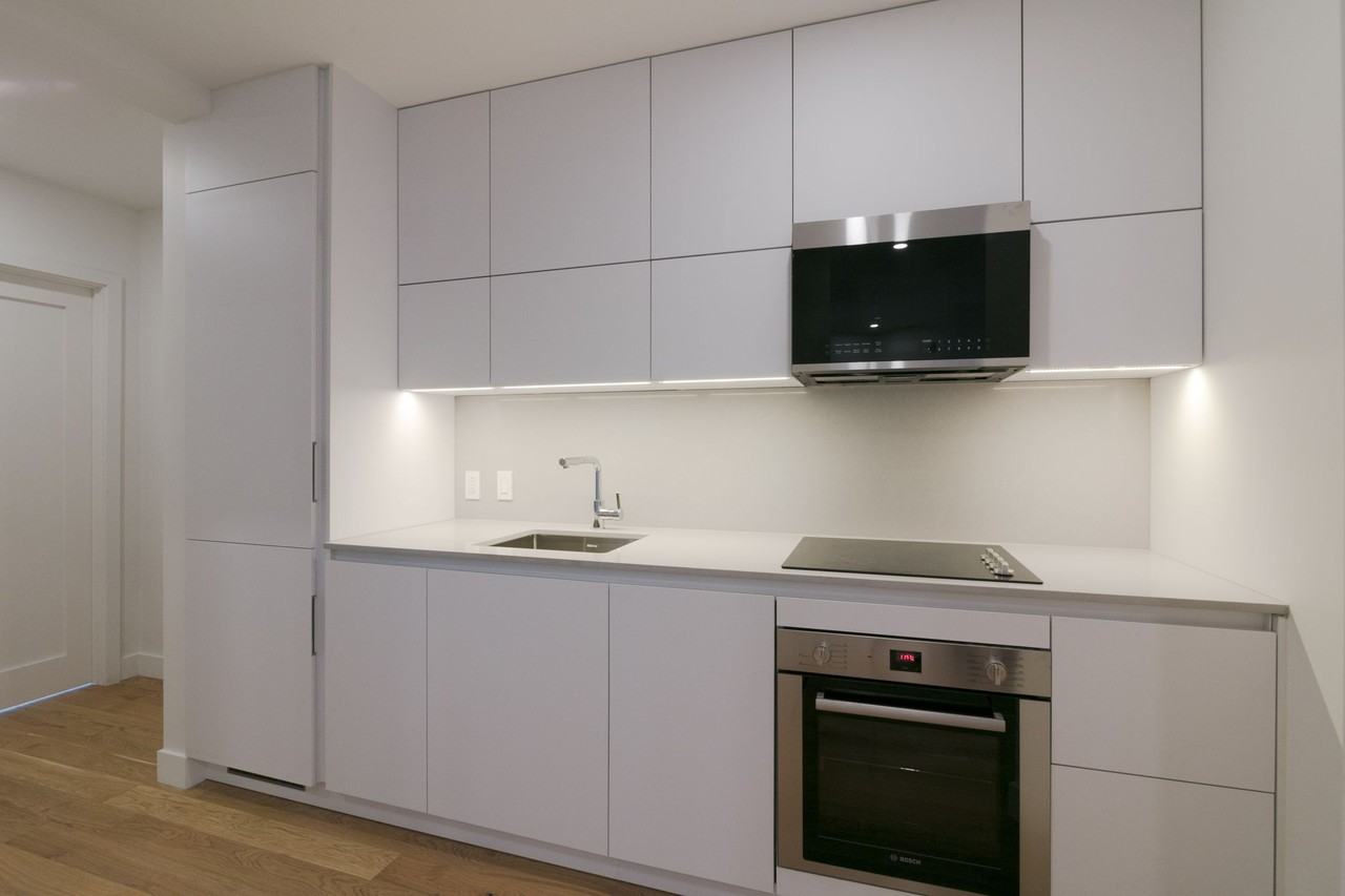 5530 Ch De La Côte-Saint-Luc — photo 1