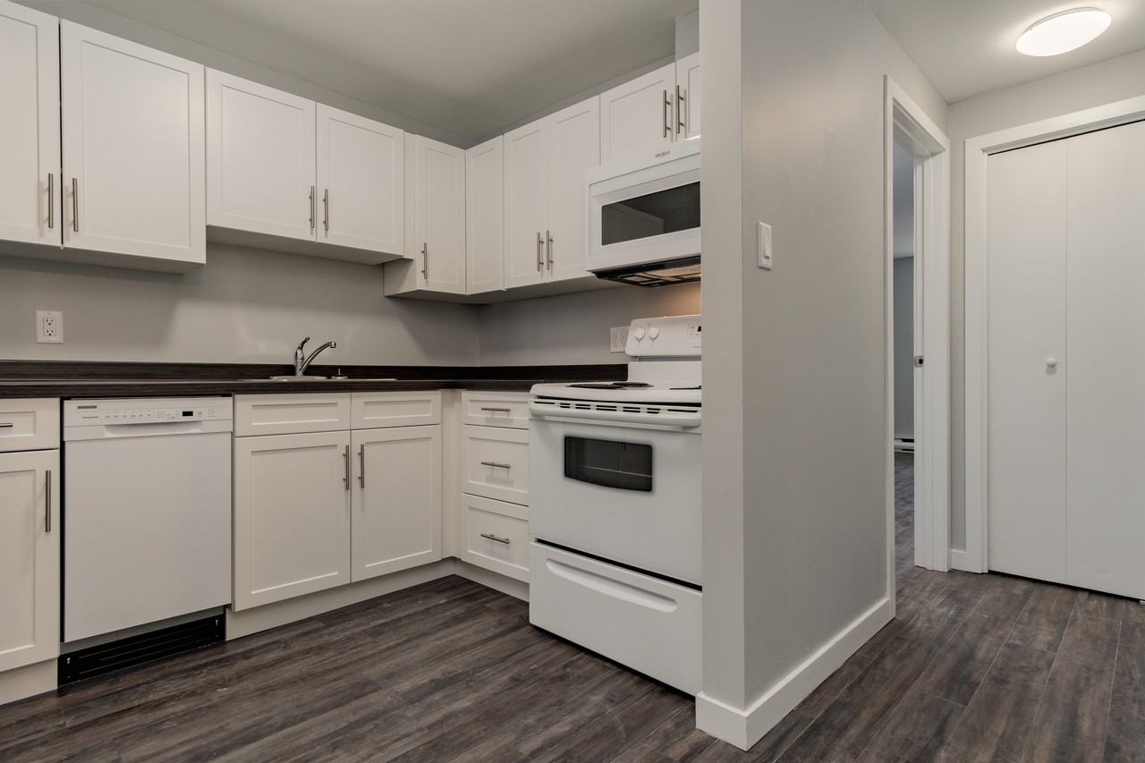 248 Princess Street - Photo 2 of 4