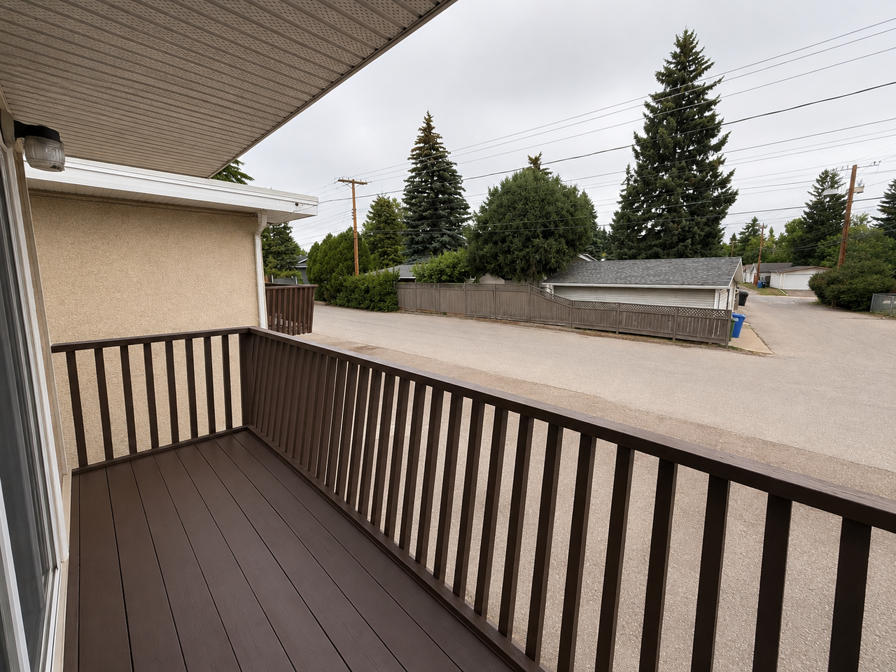 Large 3 Bed, 1.5 Bath Home in the Heart of Varsity - Photo 4 of 13